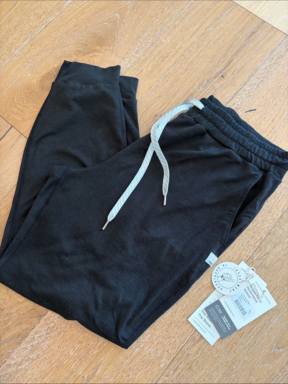 VUORI Performance Jogger Black Heather (M) like new!